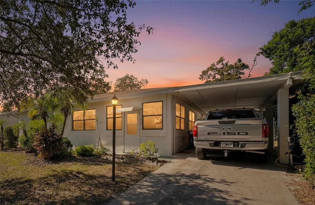 Activo con contrato: $315,000 (2 camas, 2 baños, 1296 Pies cuadrados)