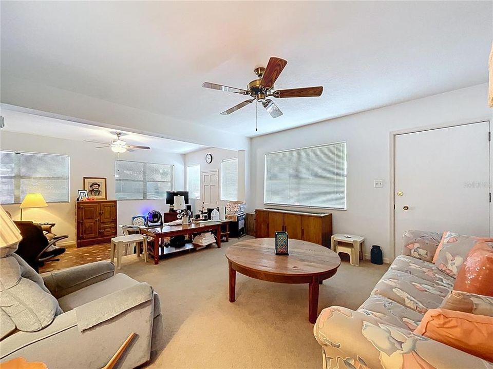 Activo con contrato: $315,000 (2 camas, 2 baños, 1296 Pies cuadrados)