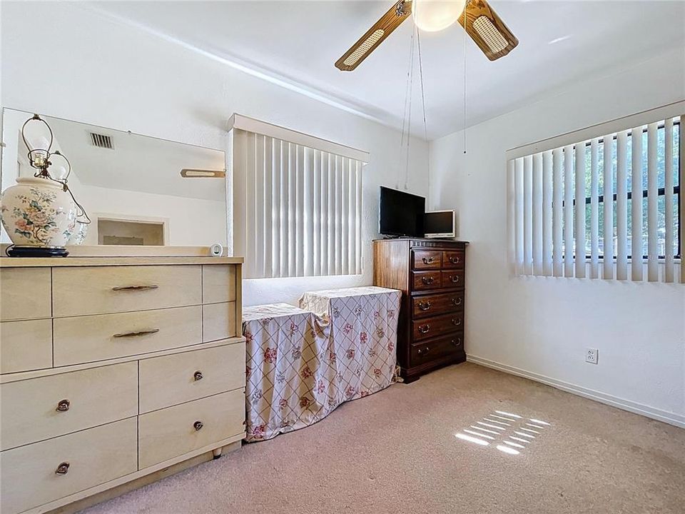 Activo con contrato: $315,000 (2 camas, 2 baños, 1296 Pies cuadrados)