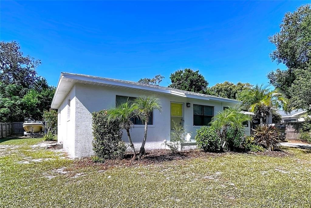 Activo con contrato: $315,000 (2 camas, 2 baños, 1296 Pies cuadrados)