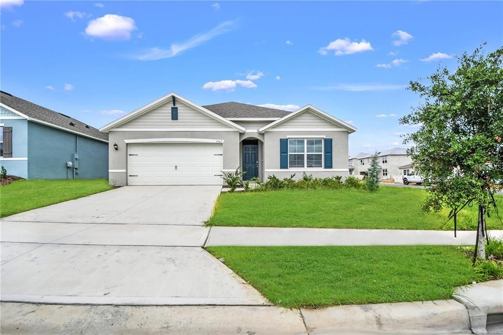 Под контрактом: $2,200 (3 спален, 2 ванн, 1867 Квадратных фут)