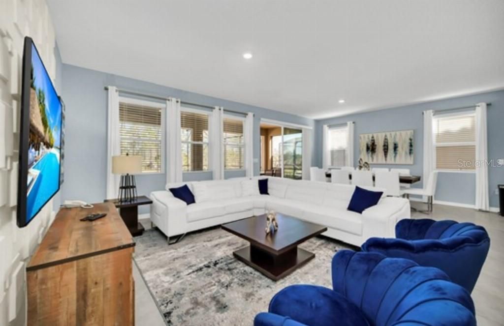 For Sale: $649,900 (6 beds, 5 baths, 3270 Square Feet)