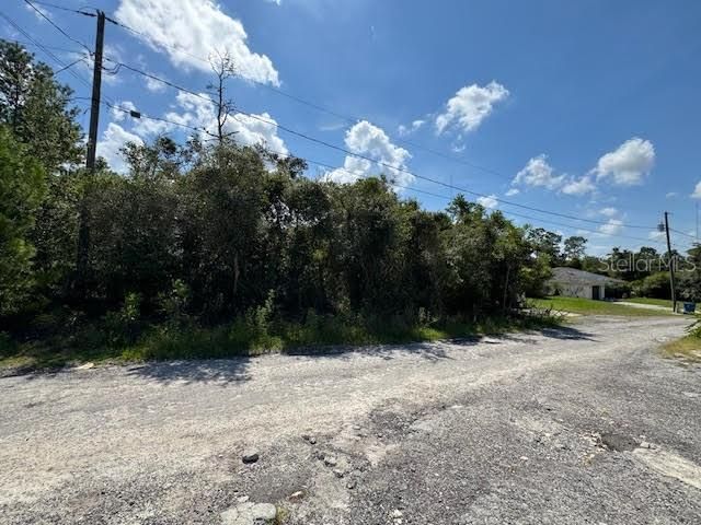 На продажу: $47,500 (0.24 acres)