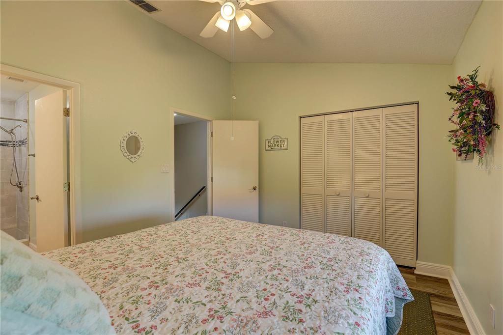 En Venta: $685,000 (3 camas, 3 baños, 1500 Pies cuadrados)