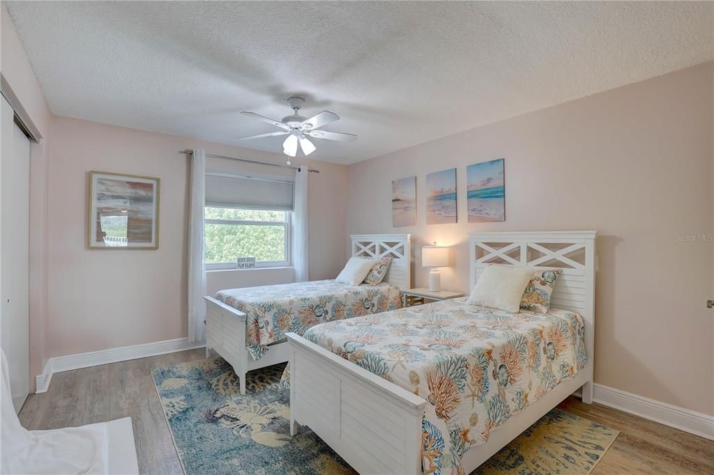 En Venta: $685,000 (3 camas, 3 baños, 1500 Pies cuadrados)