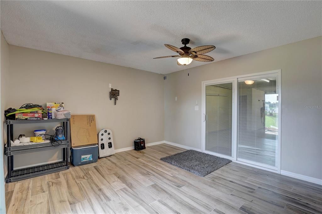 En Venta: $685,000 (3 camas, 3 baños, 1500 Pies cuadrados)