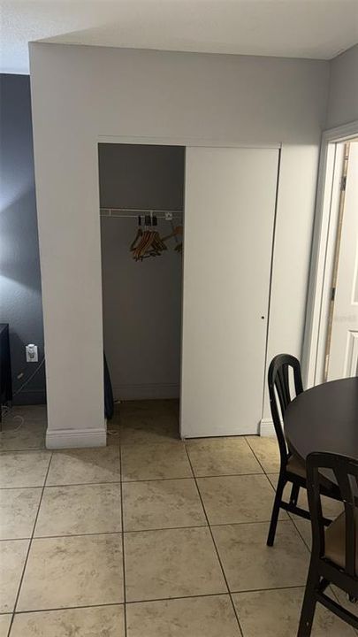 В аренду: $1,660 (1 спален, 1 ванн, 425 Квадратных фут)