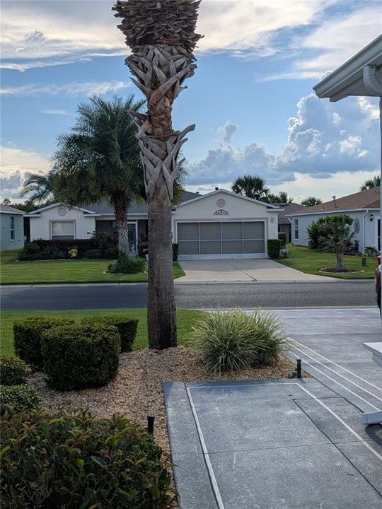 合同活跃: $408,000 (3 贝兹, 2 浴室, 2516 平方英尺)