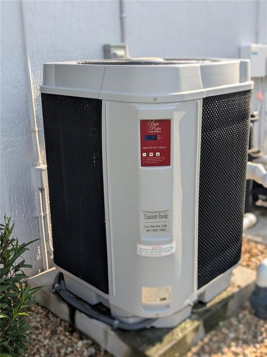 合同活跃: $408,000 (3 贝兹, 2 浴室, 2516 平方英尺)