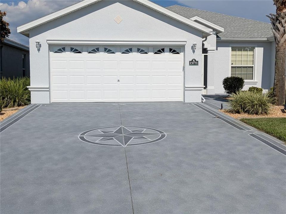 合同活跃: $408,000 (3 贝兹, 2 浴室, 2516 平方英尺)