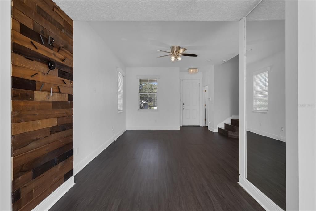 For Rent: $2,490 (4 beds, 2 baths, 2336 Square Feet)