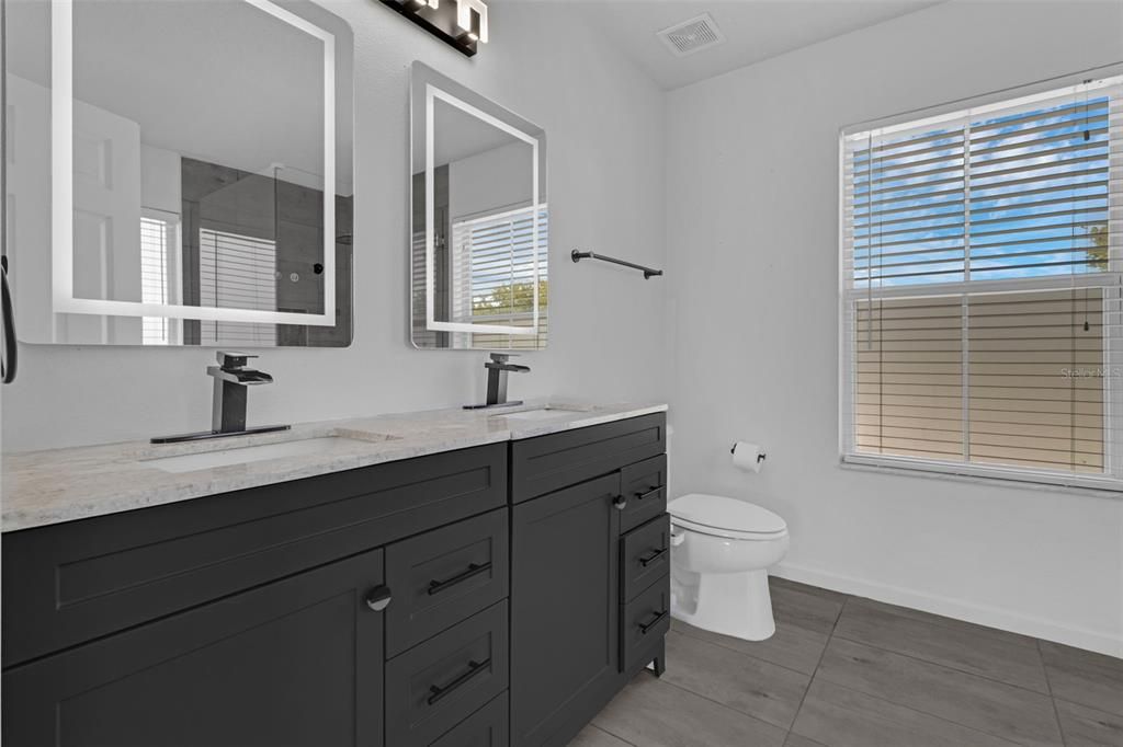 For Rent: $2,490 (4 beds, 2 baths, 2336 Square Feet)