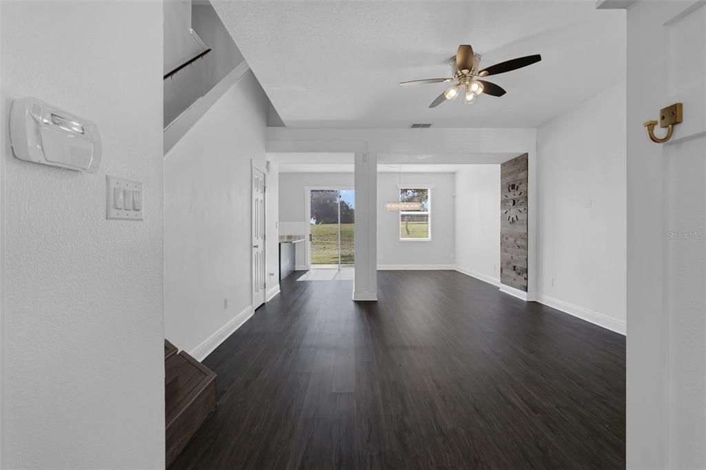 For Rent: $2,490 (4 beds, 2 baths, 2336 Square Feet)