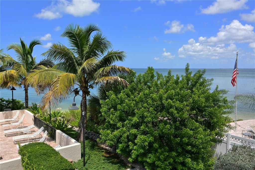 На продажу: $895,000 (2 спален, 2 ванн, 1380 Квадратных фут)