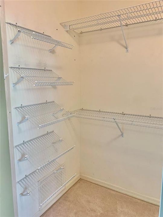 合同活跃: $309,900 (3 贝兹, 2 浴室, 1632 平方英尺)