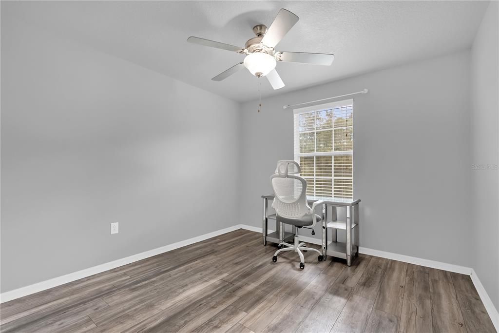 待售: $335,000 (3 贝兹, 2 浴室, 1642 平方英尺)