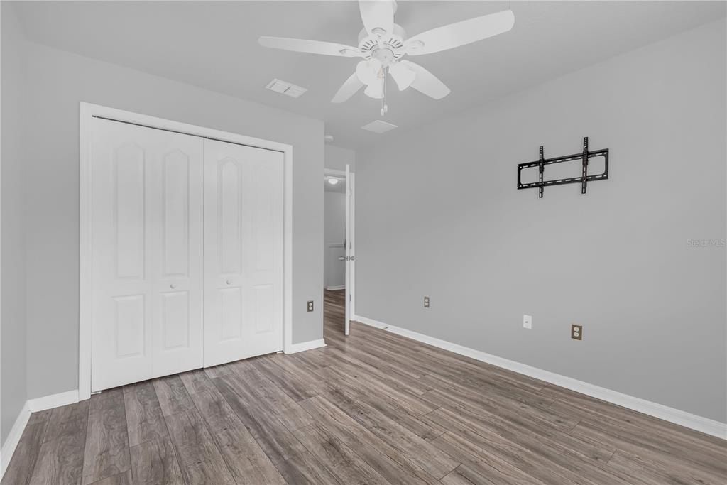 待售: $335,000 (3 贝兹, 2 浴室, 1642 平方英尺)