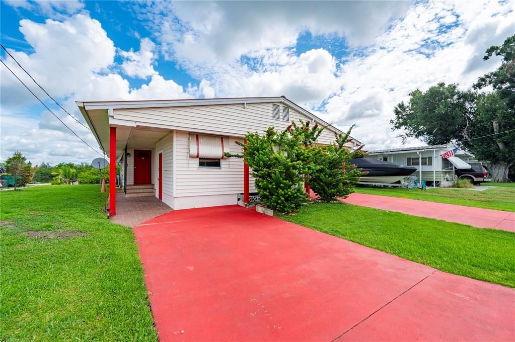 For Sale: $225,000 (2 beds, 2 baths, 1368 Square Feet)