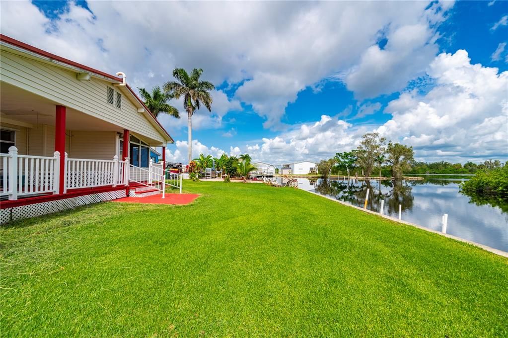 For Sale: $225,000 (2 beds, 2 baths, 1368 Square Feet)