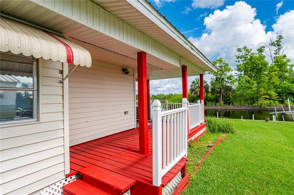 For Sale: $225,000 (2 beds, 2 baths, 1368 Square Feet)