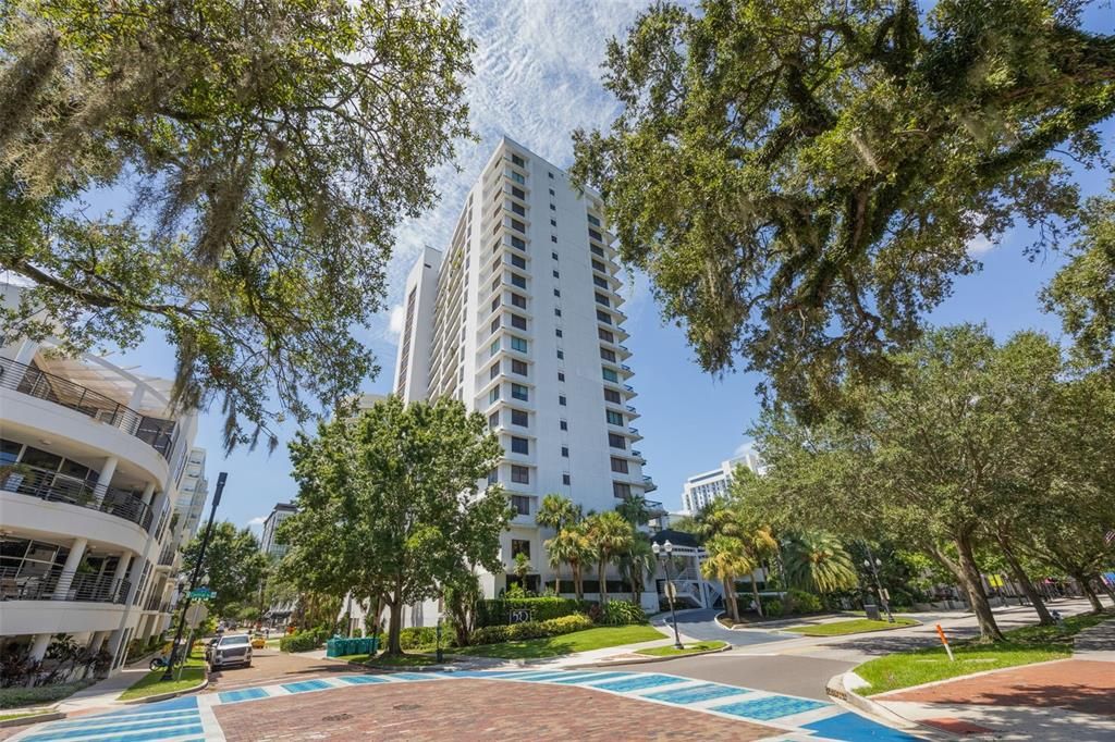 For Sale: $297,000 (2 beds, 2 baths, 1454 Square Feet)