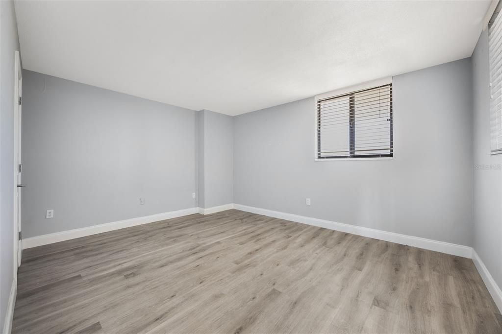 For Sale: $297,000 (2 beds, 2 baths, 1454 Square Feet)