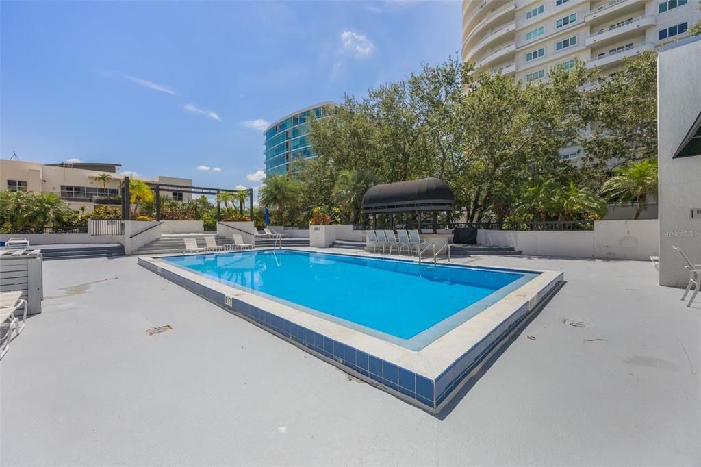 For Sale: $297,000 (2 beds, 2 baths, 1454 Square Feet)