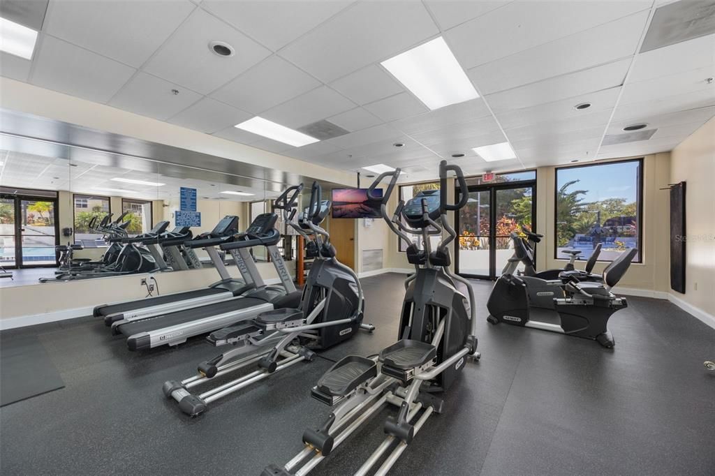 For Sale: $297,000 (2 beds, 2 baths, 1454 Square Feet)