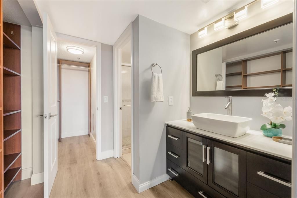 For Sale: $297,000 (2 beds, 2 baths, 1454 Square Feet)