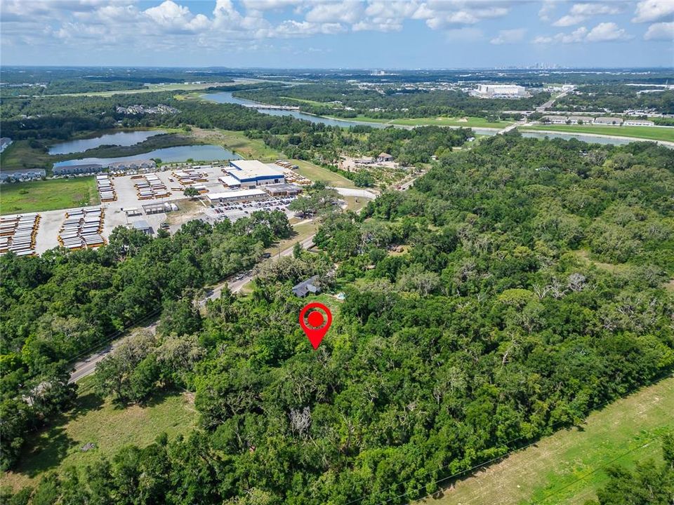 На продажу: $325,000 (1.89 acres)