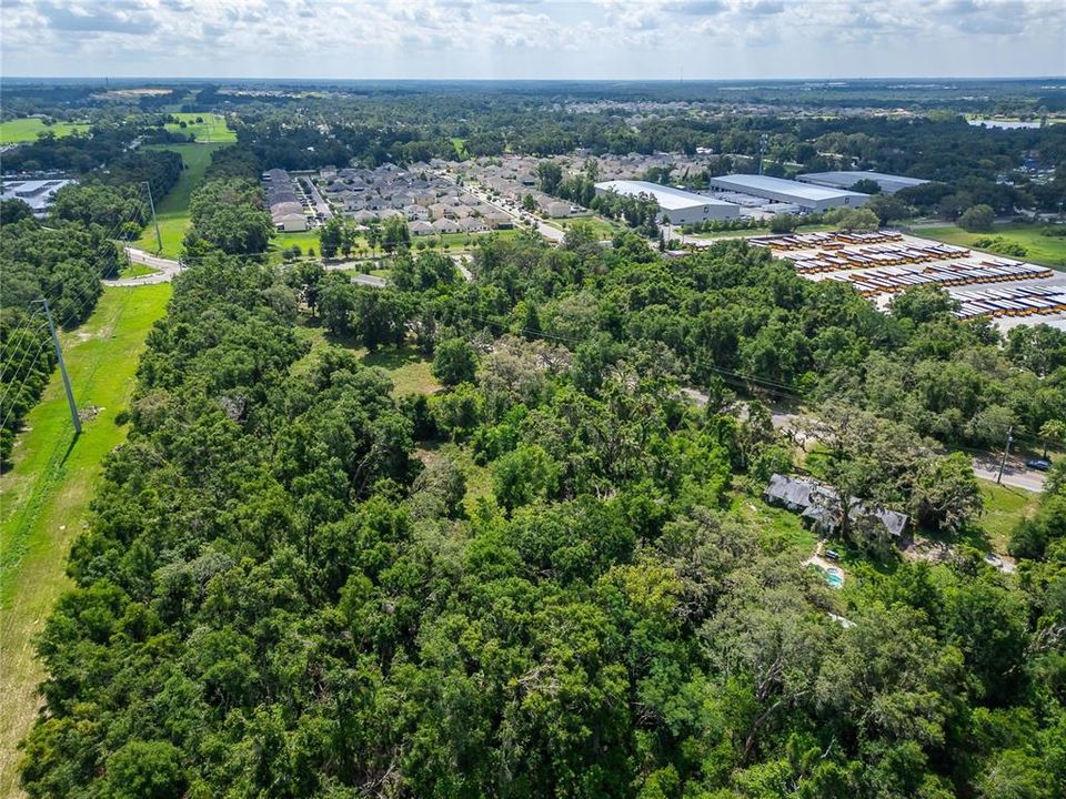 На продажу: $325,000 (1.89 acres)