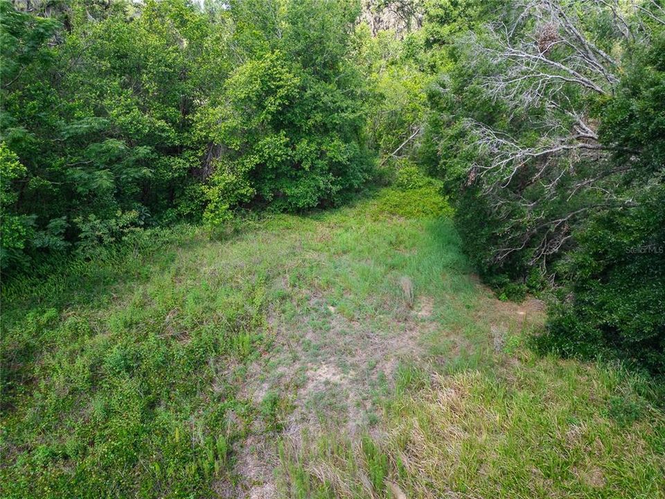 На продажу: $325,000 (1.89 acres)