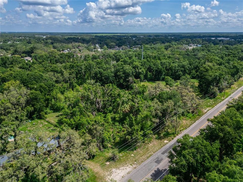 На продажу: $325,000 (1.89 acres)