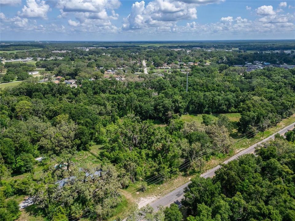 На продажу: $325,000 (1.89 acres)