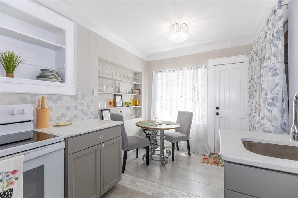 En Renta: $2,400 (2 camas, 1 baños, 1434 Pies cuadrados)