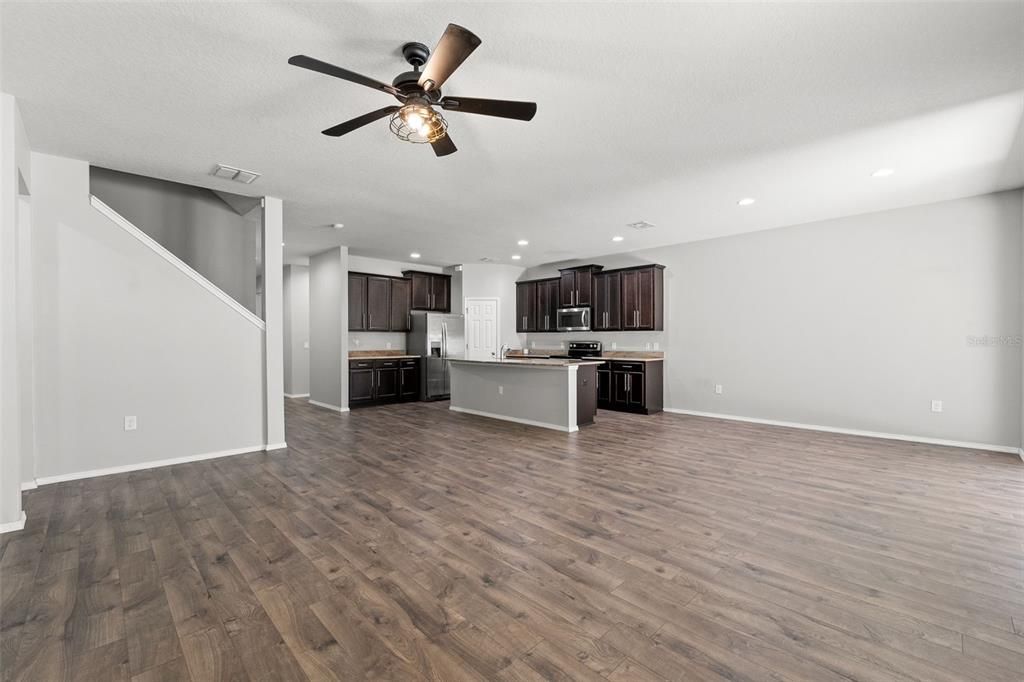 For Sale: $419,000 (4 beds, 2 baths, 2826 Square Feet)