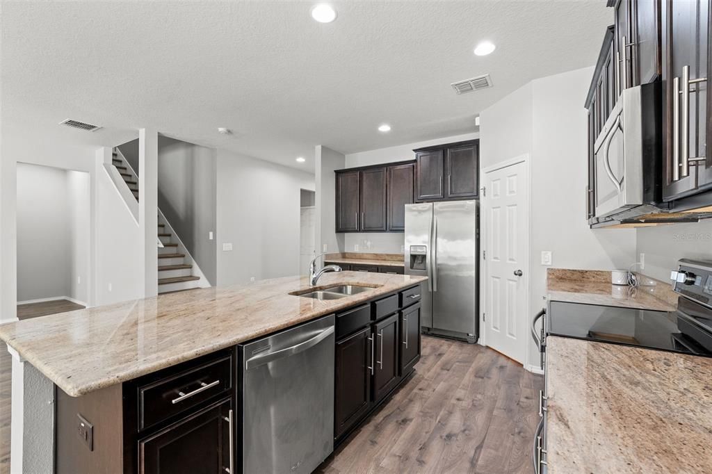 For Sale: $419,000 (4 beds, 2 baths, 2826 Square Feet)