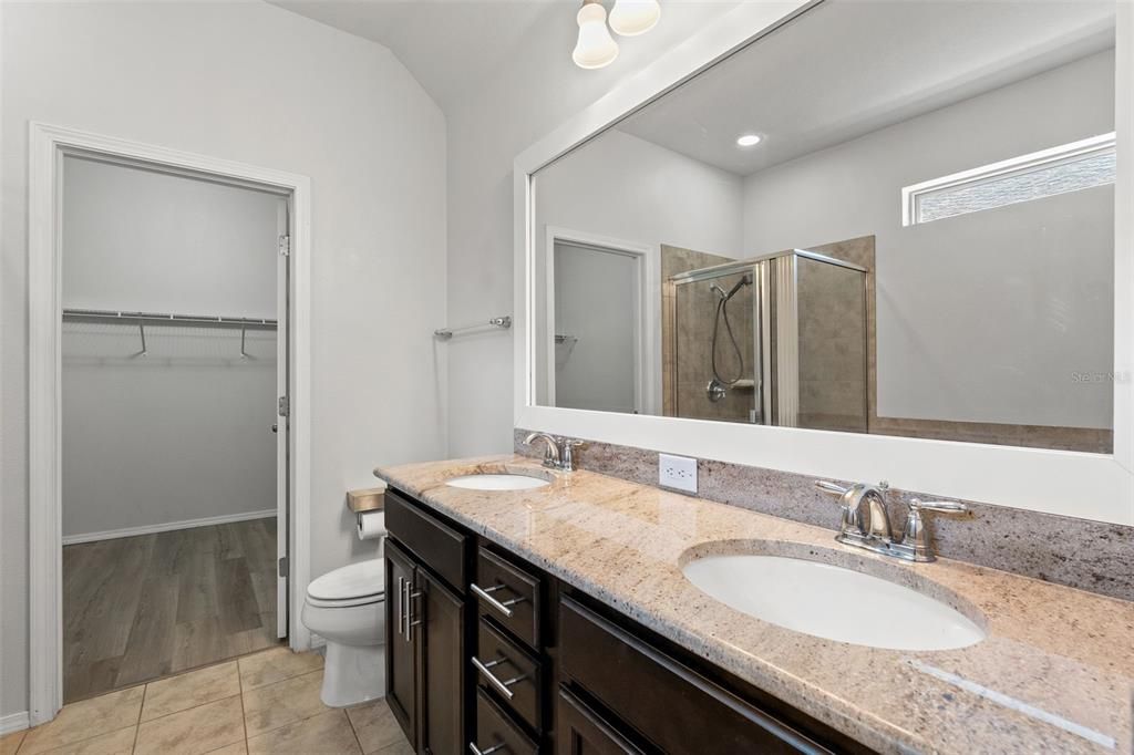 For Sale: $419,000 (4 beds, 2 baths, 2826 Square Feet)