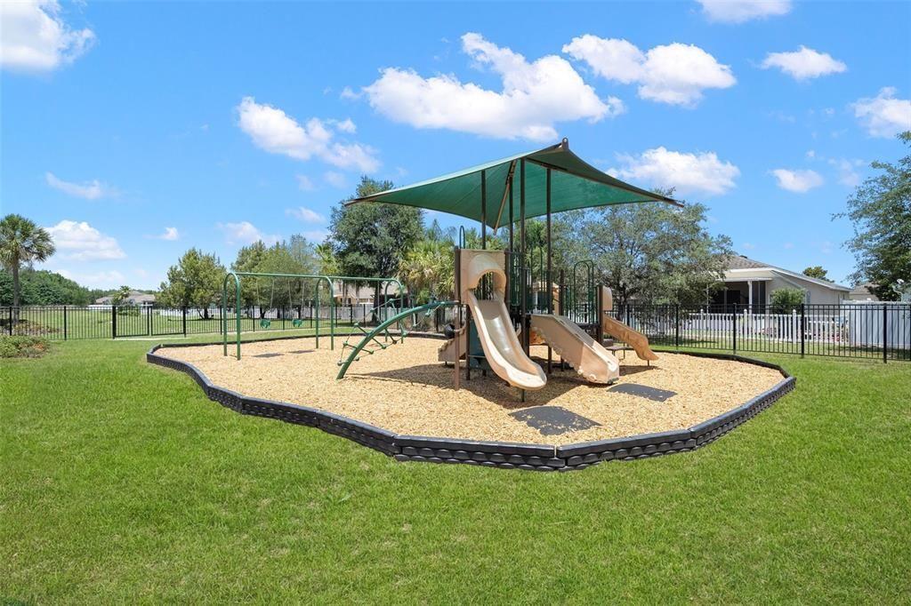 For Sale: $419,000 (4 beds, 2 baths, 2826 Square Feet)