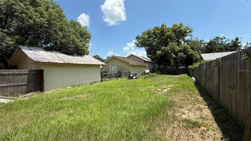 Active With Contract: $234,000 (4 beds, 2 baths, 1674 Square Feet)