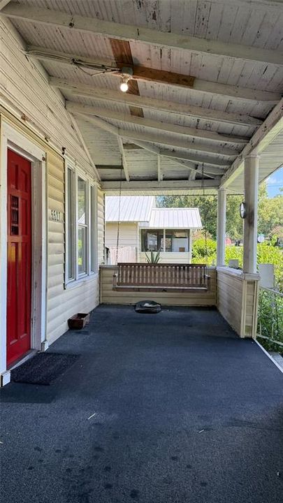 Active With Contract: $234,000 (4 beds, 2 baths, 1674 Square Feet)