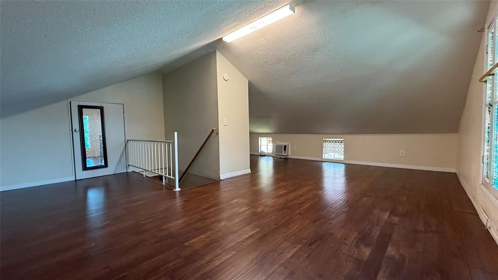 Active With Contract: $234,000 (4 beds, 2 baths, 1674 Square Feet)