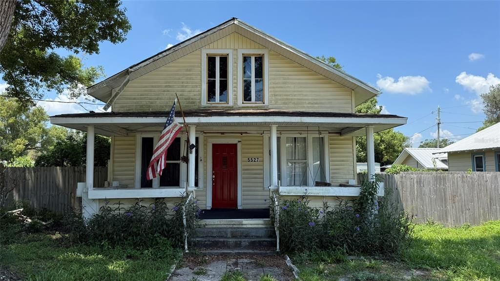 Active With Contract: $234,000 (4 beds, 2 baths, 1674 Square Feet)