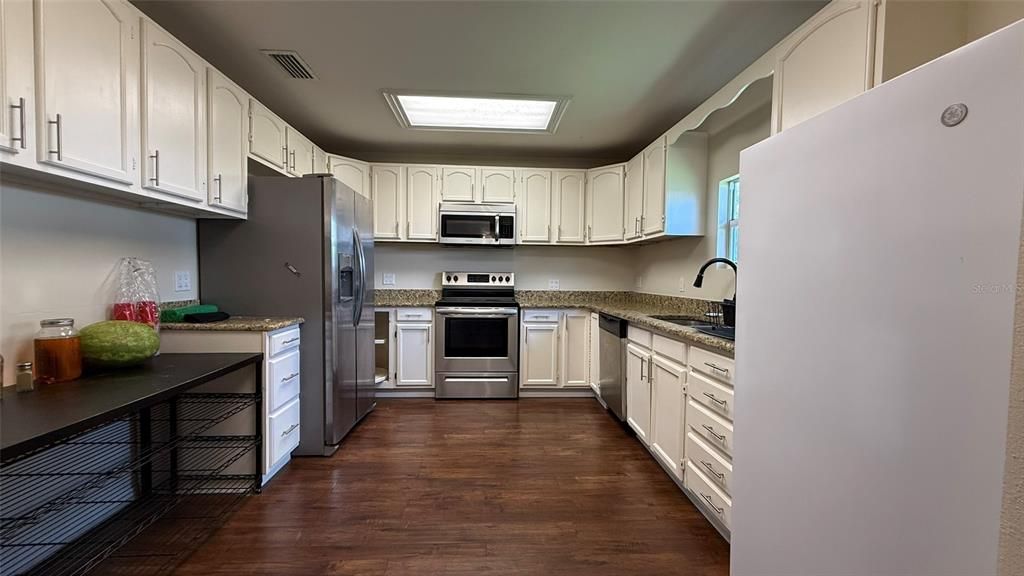 Active With Contract: $234,000 (4 beds, 2 baths, 1674 Square Feet)