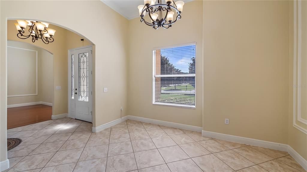 На продажу: $570,000 (4 спален, 3 ванн, 2499 Квадратных фут)