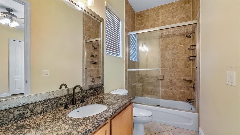 На продажу: $570,000 (4 спален, 3 ванн, 2499 Квадратных фут)