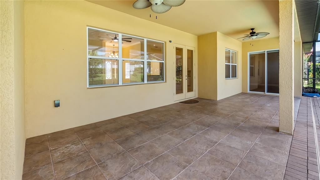 На продажу: $570,000 (4 спален, 3 ванн, 2499 Квадратных фут)