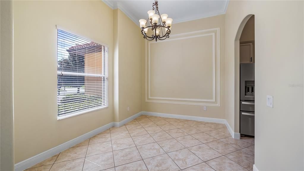 На продажу: $570,000 (4 спален, 3 ванн, 2499 Квадратных фут)