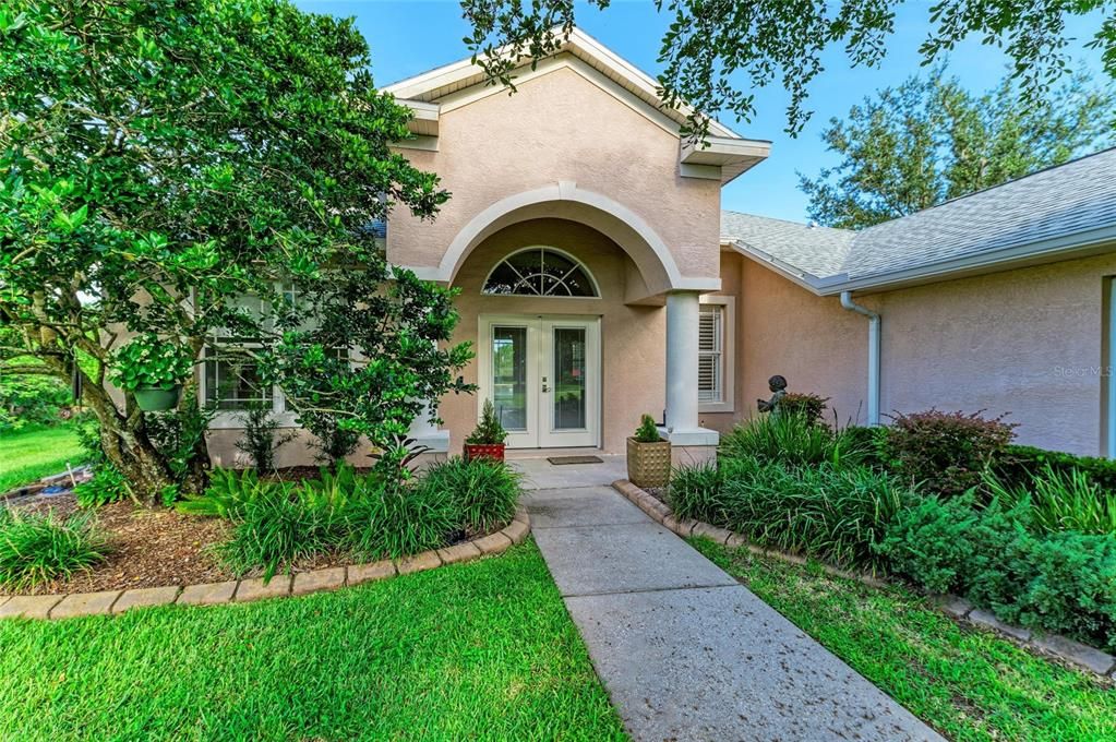 Active With Contract: $799,900 (4 beds, 3 baths, 2319 Square Feet)