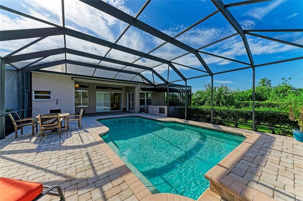 Active With Contract: $799,900 (4 beds, 3 baths, 2319 Square Feet)